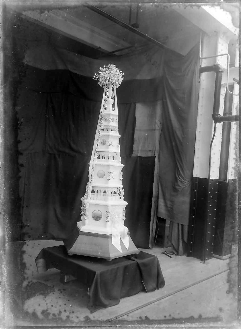 Princess Marina's wedding cake on display in Reading, 1934 (MERL P DX323 PH1/E150/222)