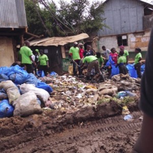 Youth and local residents cleaning up in Laini Saba village.