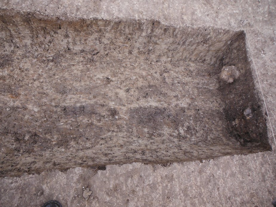Wall trench post holes