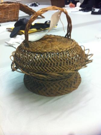 MERL 78/48 A Victorian work basket avoided by everyone...